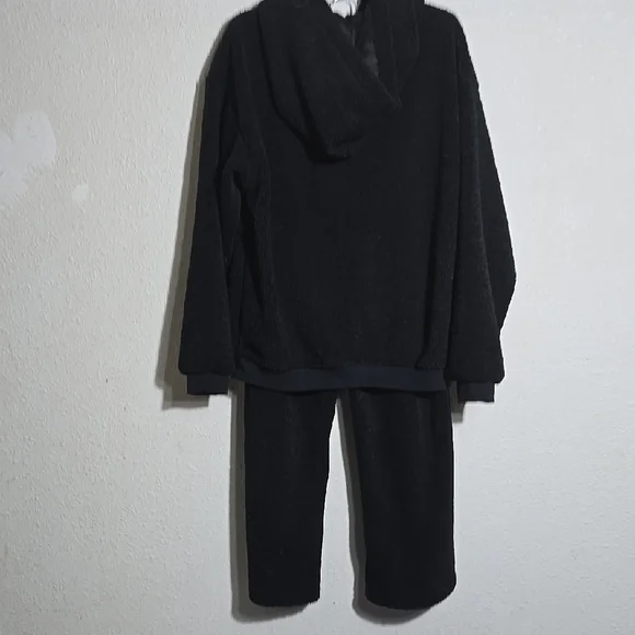Kin Black Fleece Hoodie and Pants Set - Picture 5 of 8